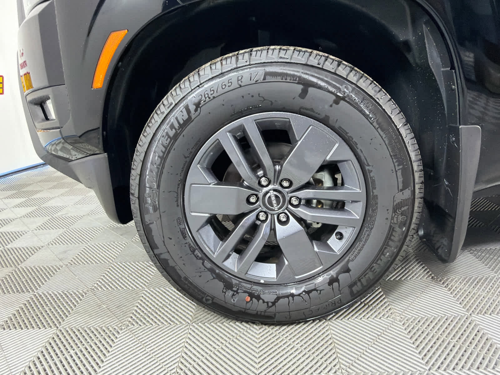 New 2025 Nissan Frontier SV w/ SV Convenience Package image 10