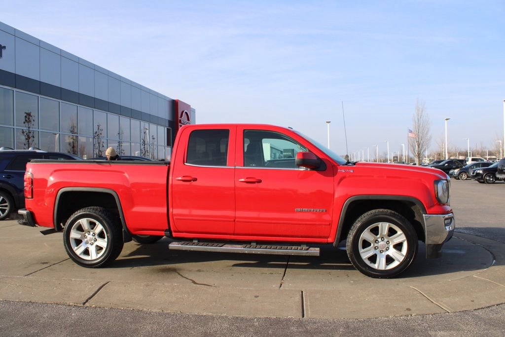 Used 2018 GMC Sierra 1500 SLE w/ SLE Value Package image 6