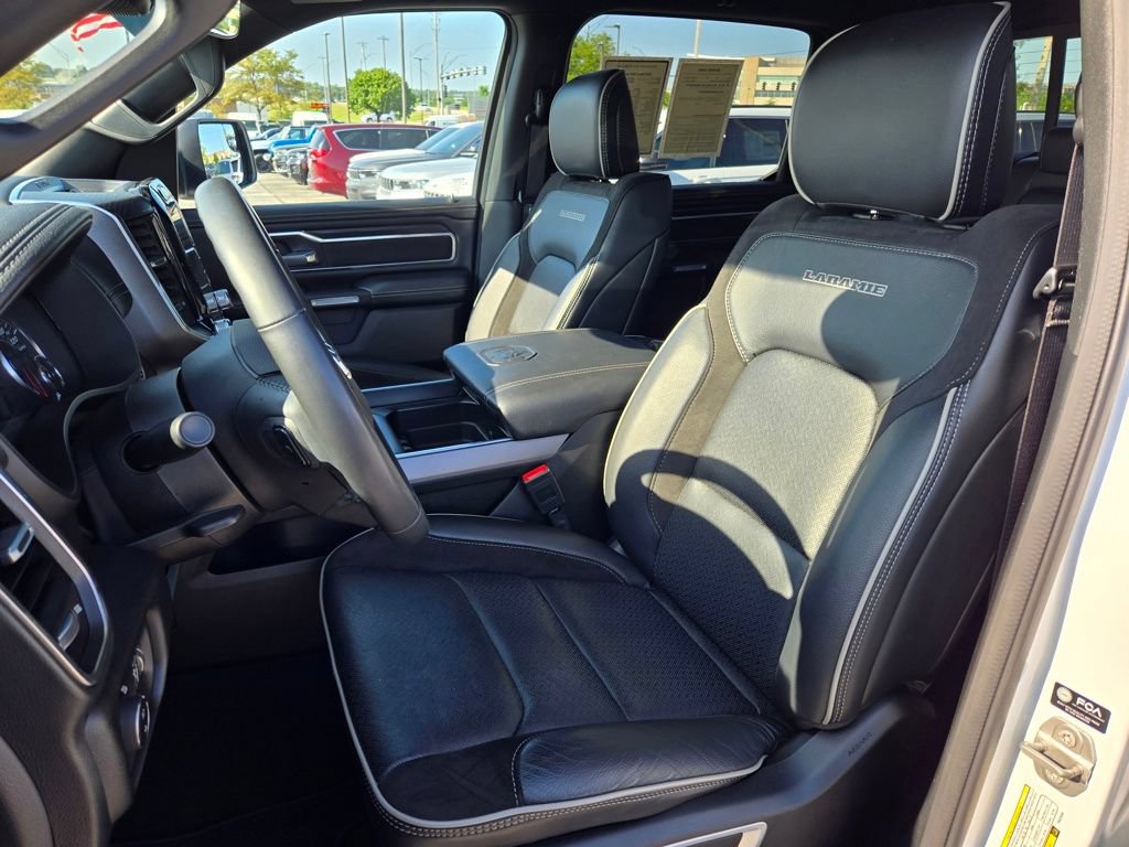 Used 2023 RAM 1500 Laramie AWD/4WD image 18