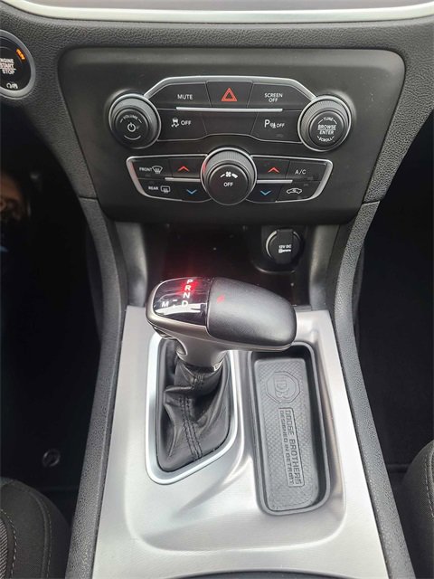 Used 2022 Dodge Charger SXT image 27