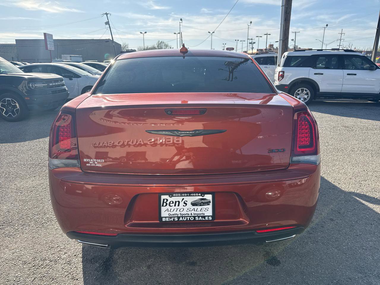 Used 2021 Chrysler 300 Touring w/ Sport Appearance Package image 7