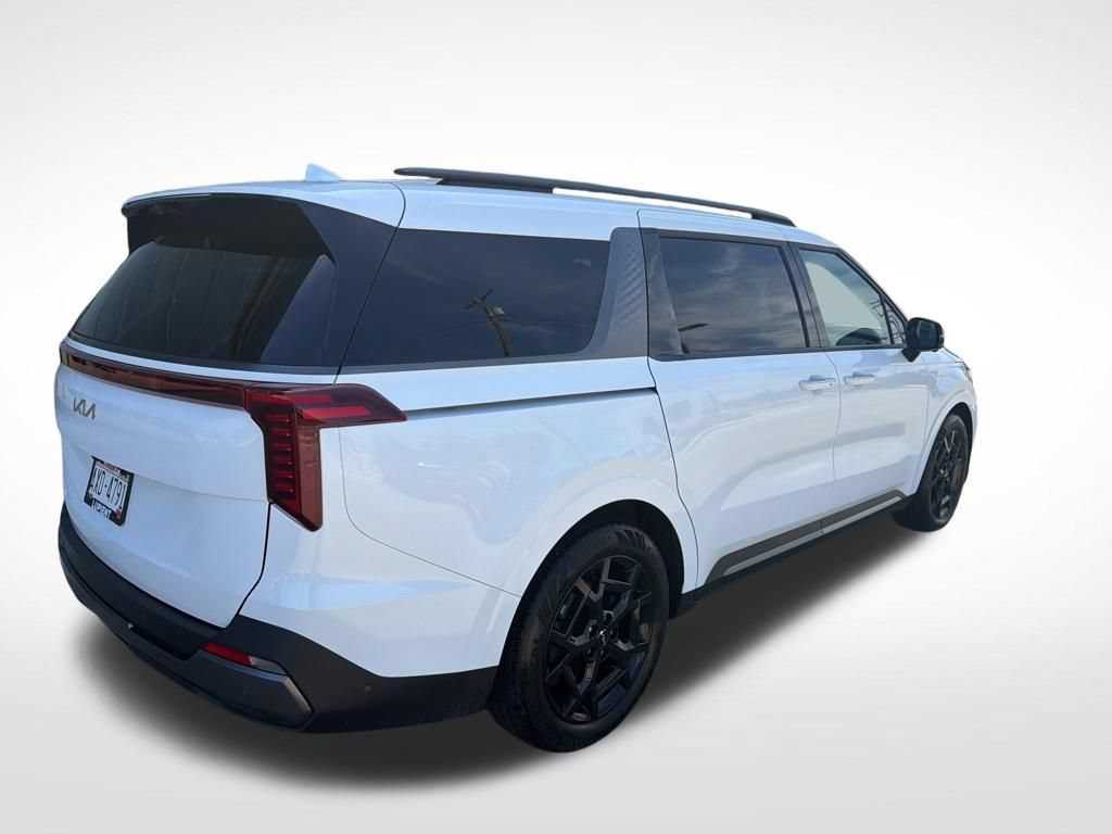 Used 2025 Kia Carnival SX Prestige FWD image 4