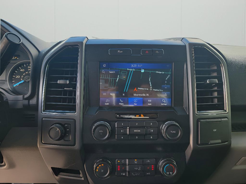 Used 2020 Ford F150 XLT w/ Equipment Group 302A Luxury AWD/4WD image 18