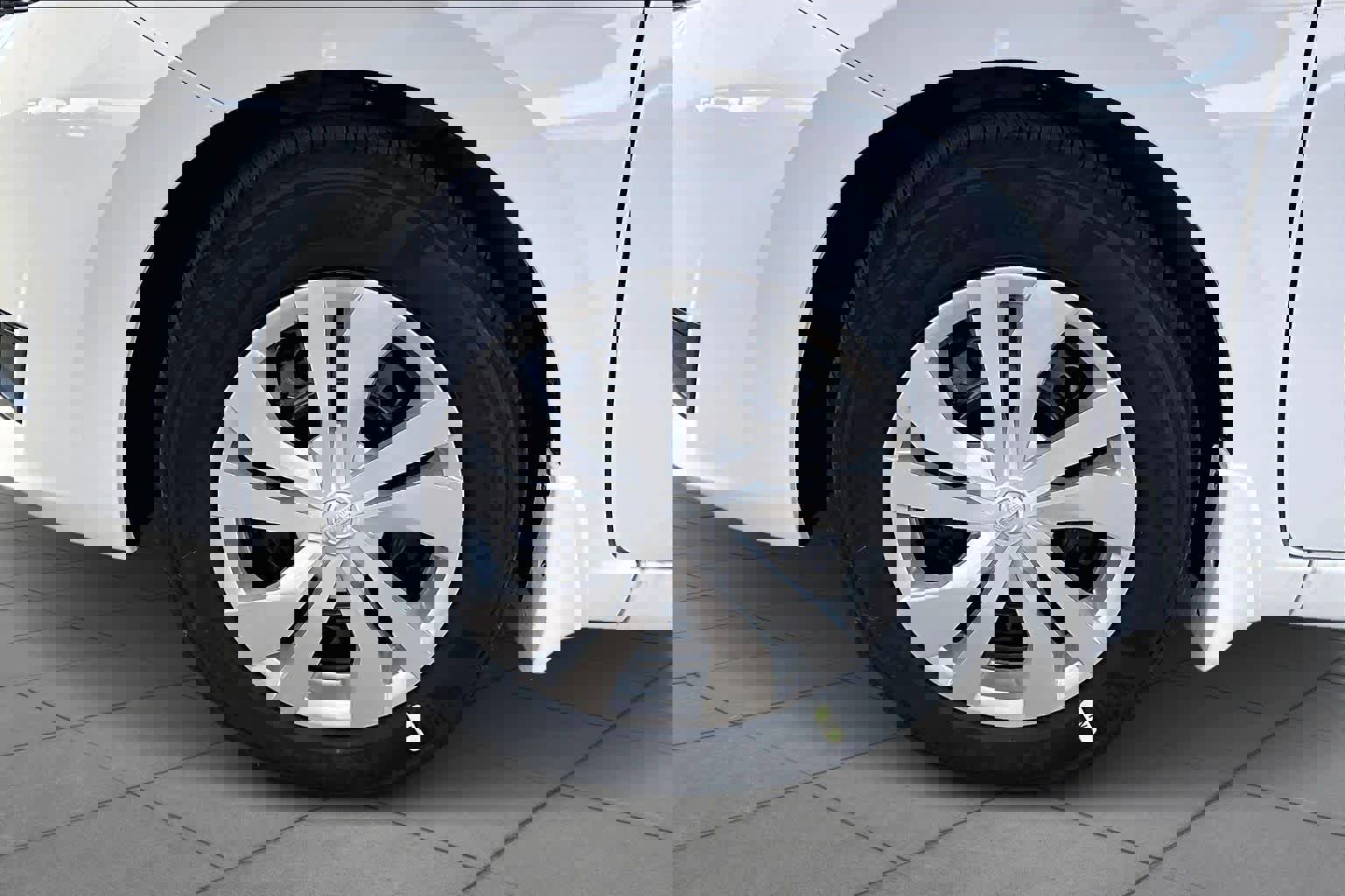 New 2025 Nissan Versa S image 9