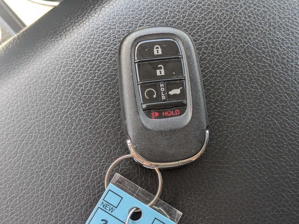 Used 2025 Honda Pilot EX-L image 39