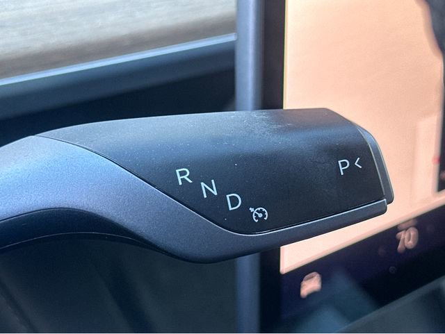 Used 2023 Tesla Model Y Long Range image 30