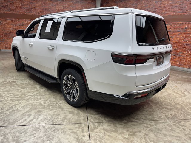 Used 2024 Jeep Wagoneer L Series II w/ Flexible Seating Group image 3