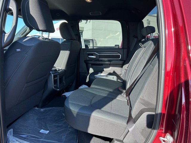 Used 2024 RAM 2500 Big Horn w/ Sport Appearance Package image 13