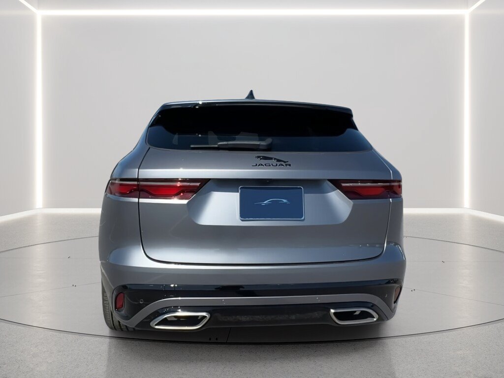 Used 2025 Jaguar F-PACE R-Dynamic S AWD/4WD image 4