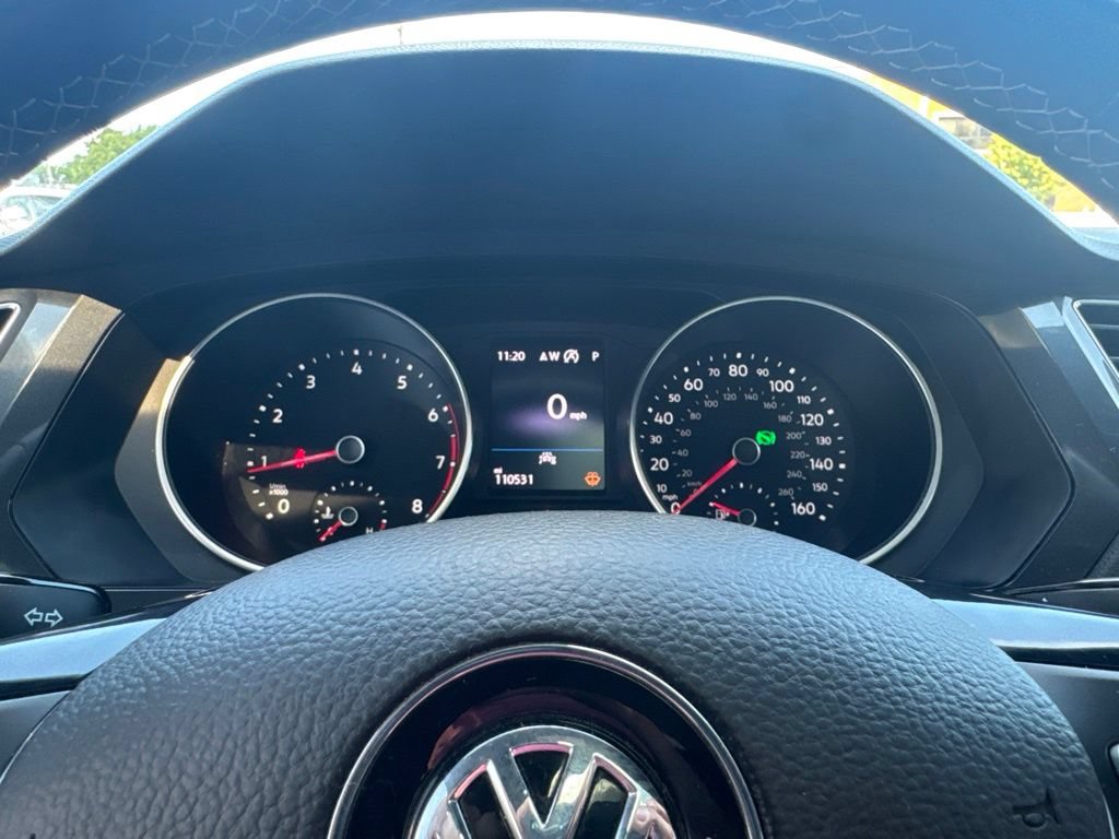Used 2021 Volkswagen Tiguan SE R-Line AWD/4WD image 17