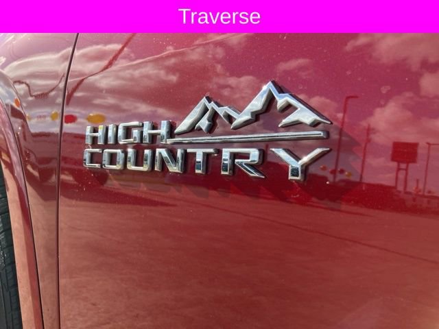 Used 2022 Chevrolet Traverse High Country image 32
