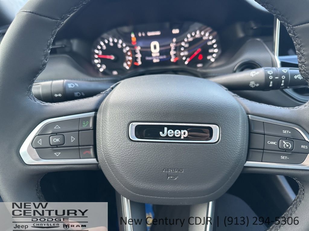 New 2026 Jeep Compass Latitude image 18