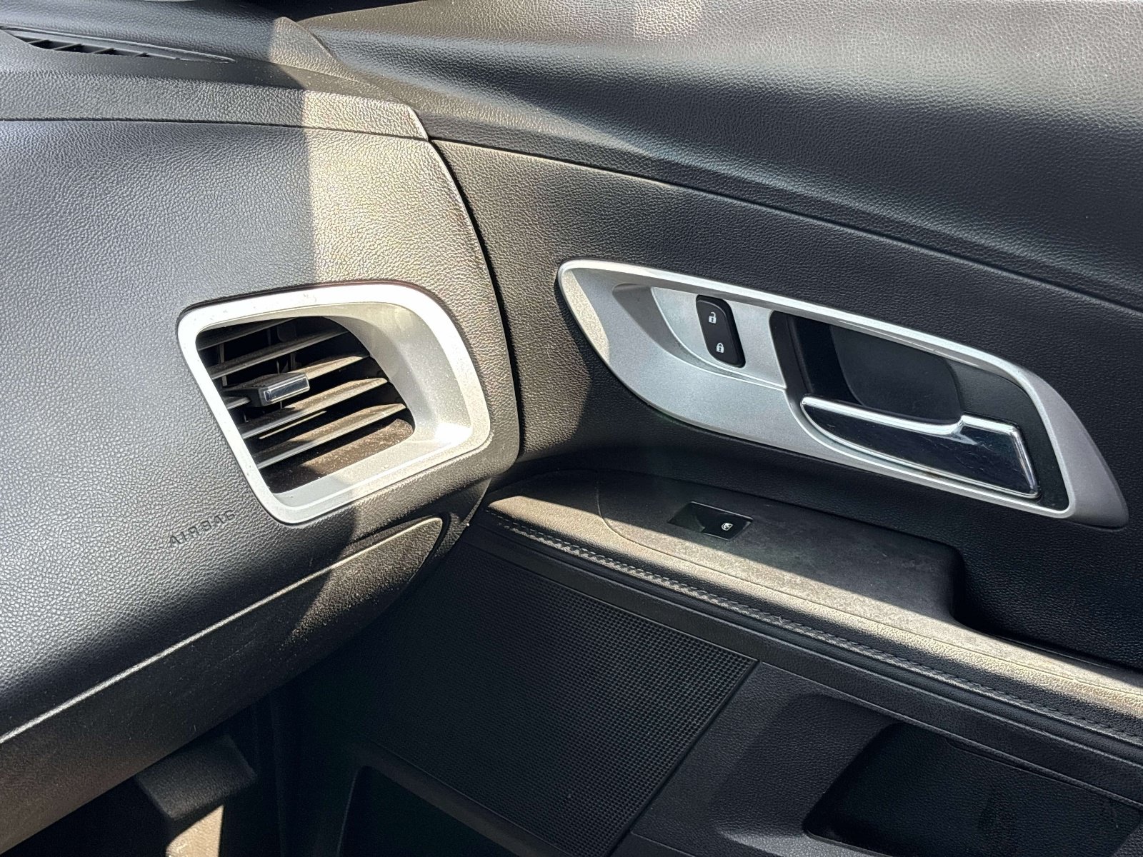 Used 2012 Chevrolet Equinox LS FWD image 24