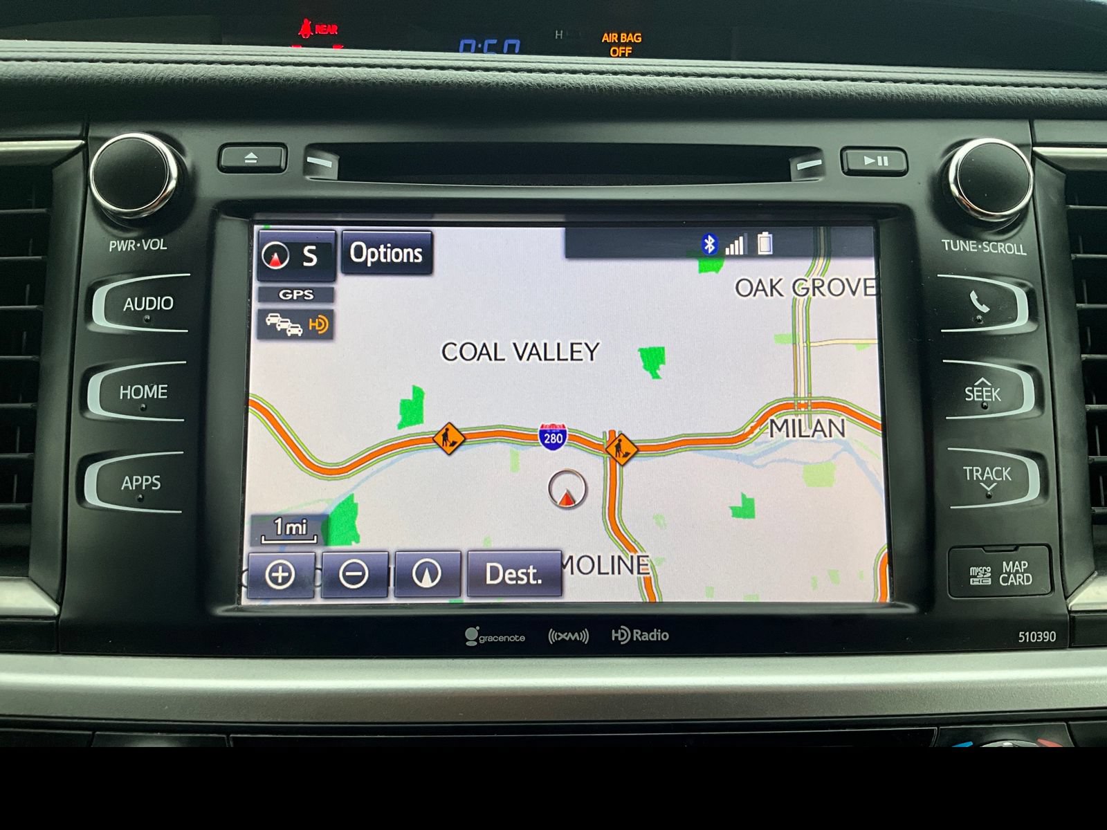 Used 2019 Toyota Highlander XLE AWD/4WD image 6