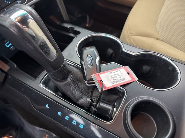 Used 2016 Ford Explorer XLT w/ Equipment Group 201A image 30