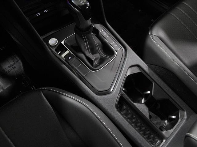 Used 2024 Volkswagen Tiguan SE R-Line image 14