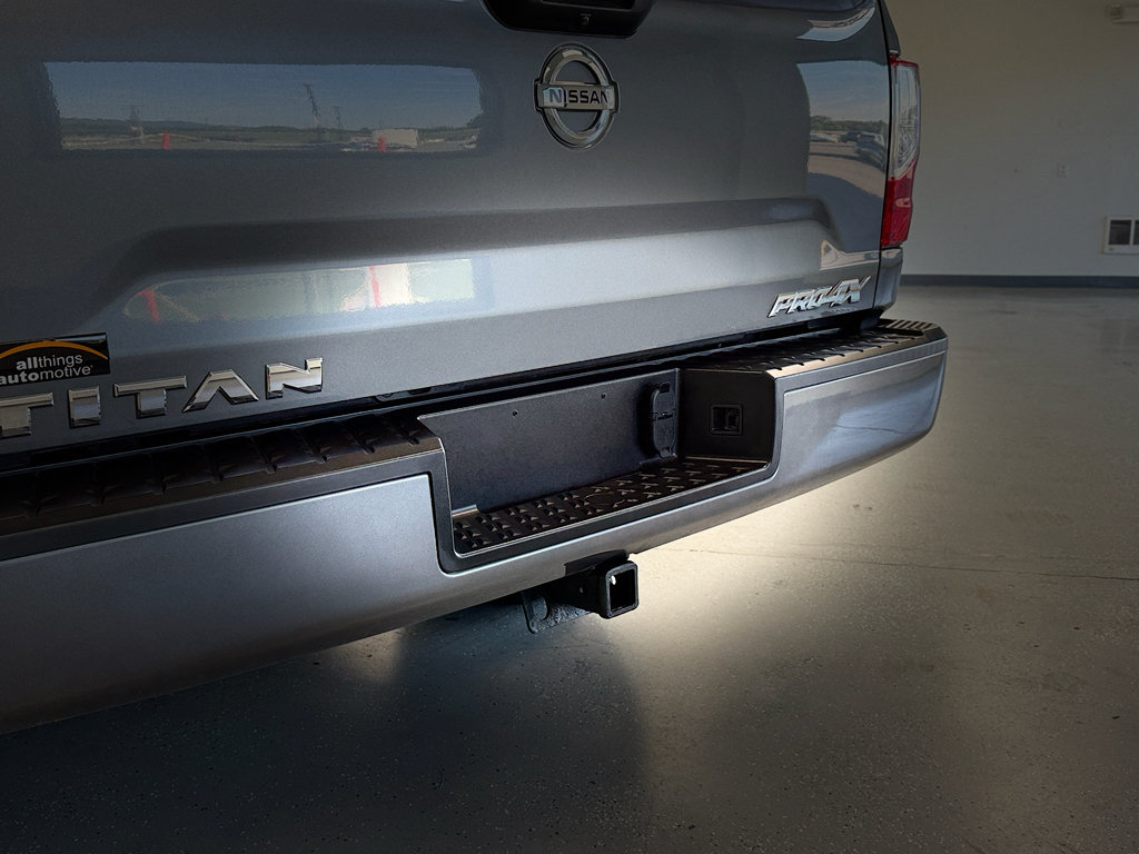 Used 2019 Nissan Titan PRO-4X AWD/4WD image 25