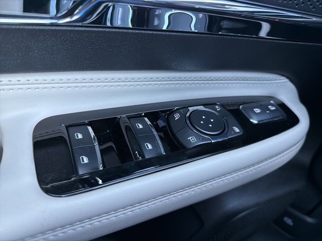 New 2026 Lincoln Corsair Premiere image 17