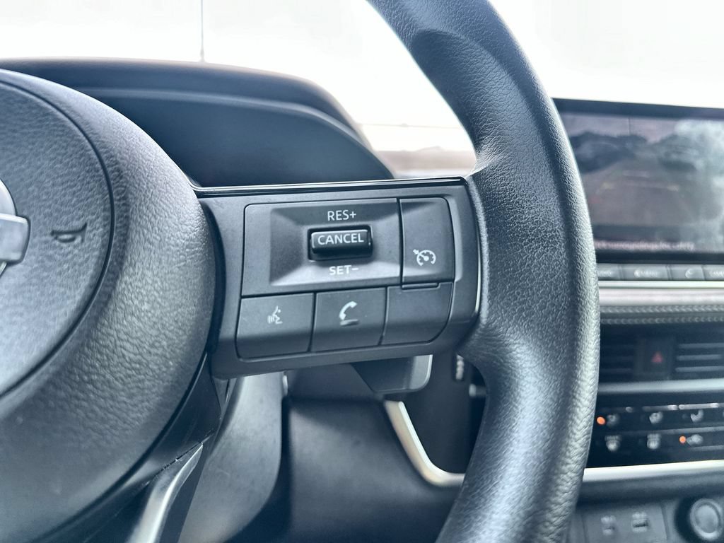 Used 2021 Nissan Rogue S FWD image 32