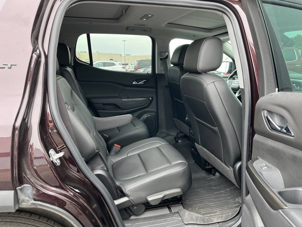 Certified 2021 GMC Acadia SLT w/ Elevation Edition AWD/4WD image 3