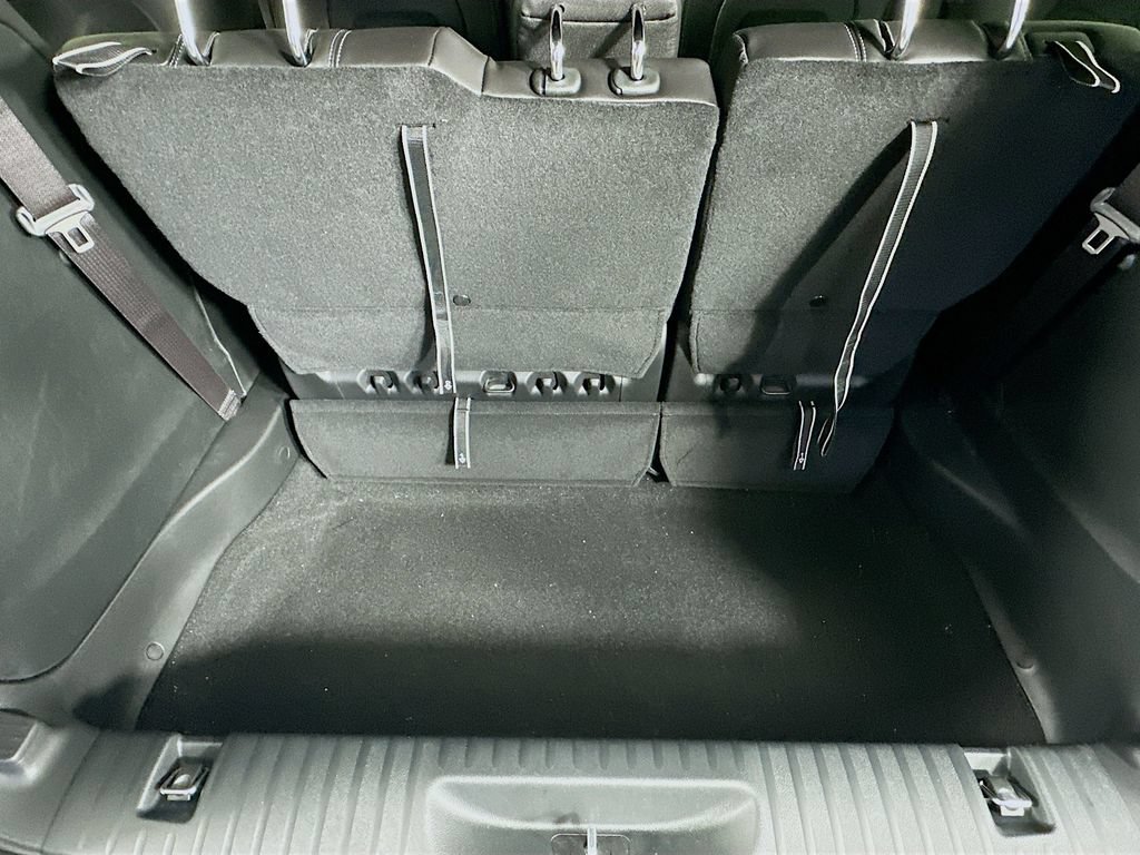 New 2026 Chrysler Voyager LX FWD image 32