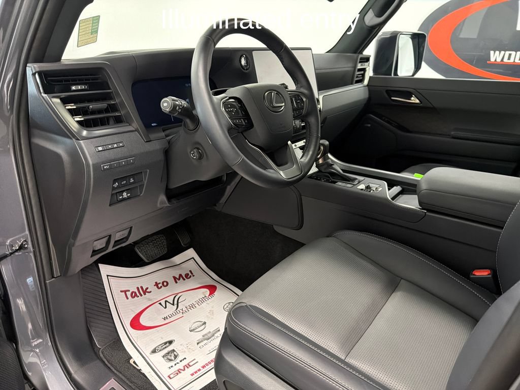 Used 2025 Lexus GX 550 AWD/4WD image 14