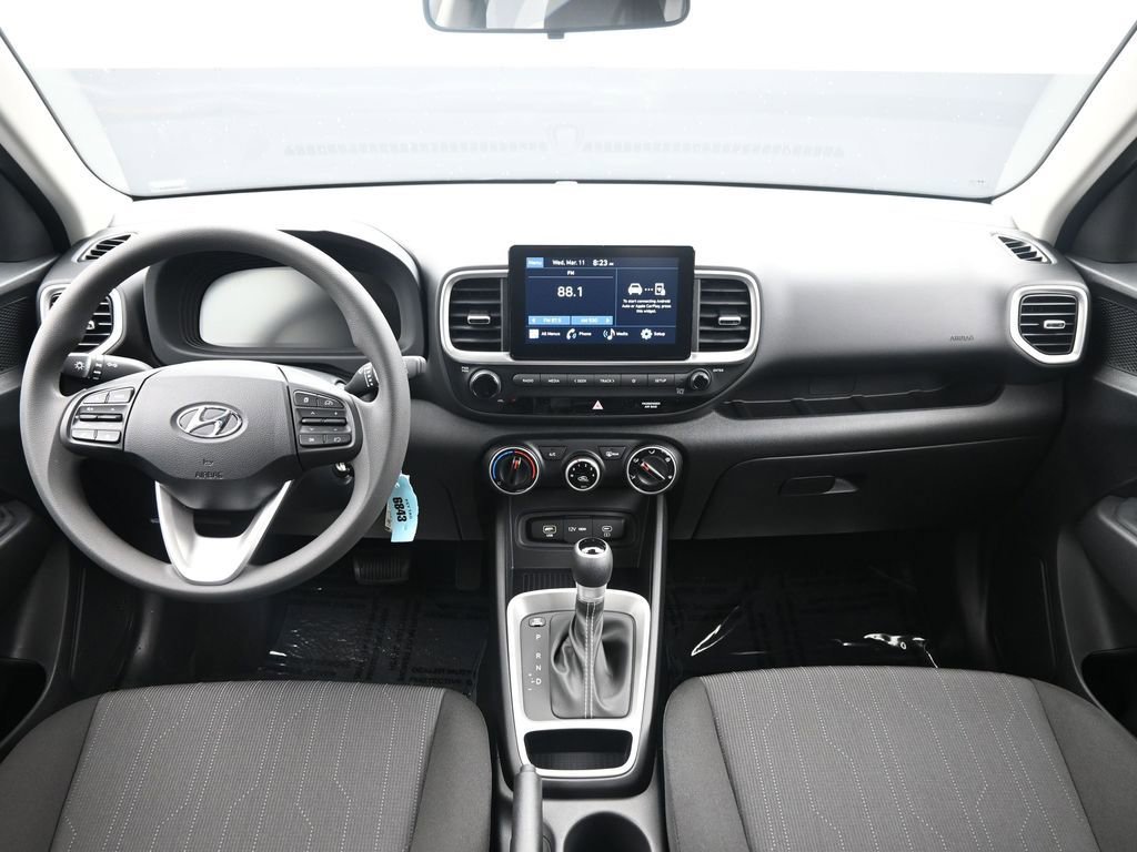 Certified 2026 Hyundai Venue SE image 12