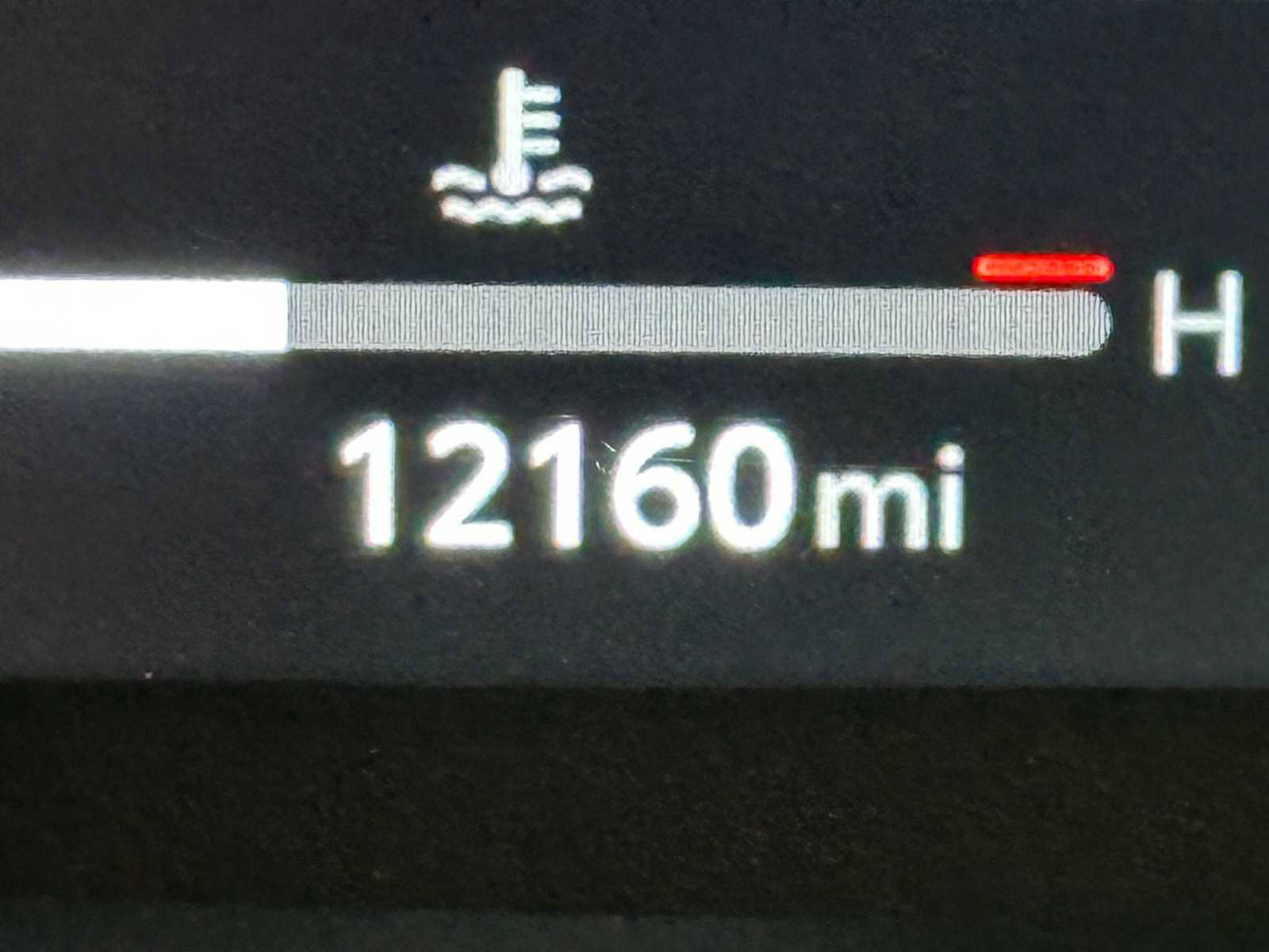 Used 2024 Toyota RAV4 Limited w/ Advanced Technology Package AWD/4WD image 18