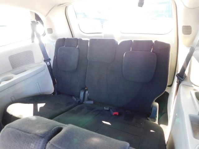 Used 2012 Dodge Grand Caravan SE image 13