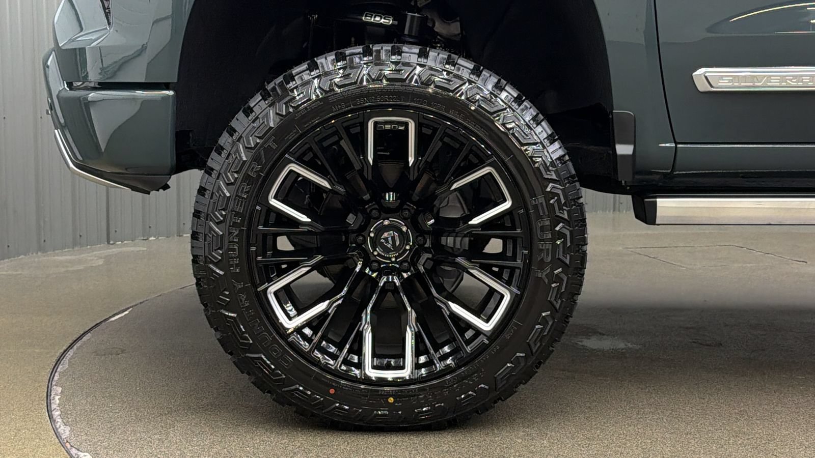 Used 2026 Chevrolet Silverado 1500 High Country w/ High Country Premium Package AWD/4WD image 10