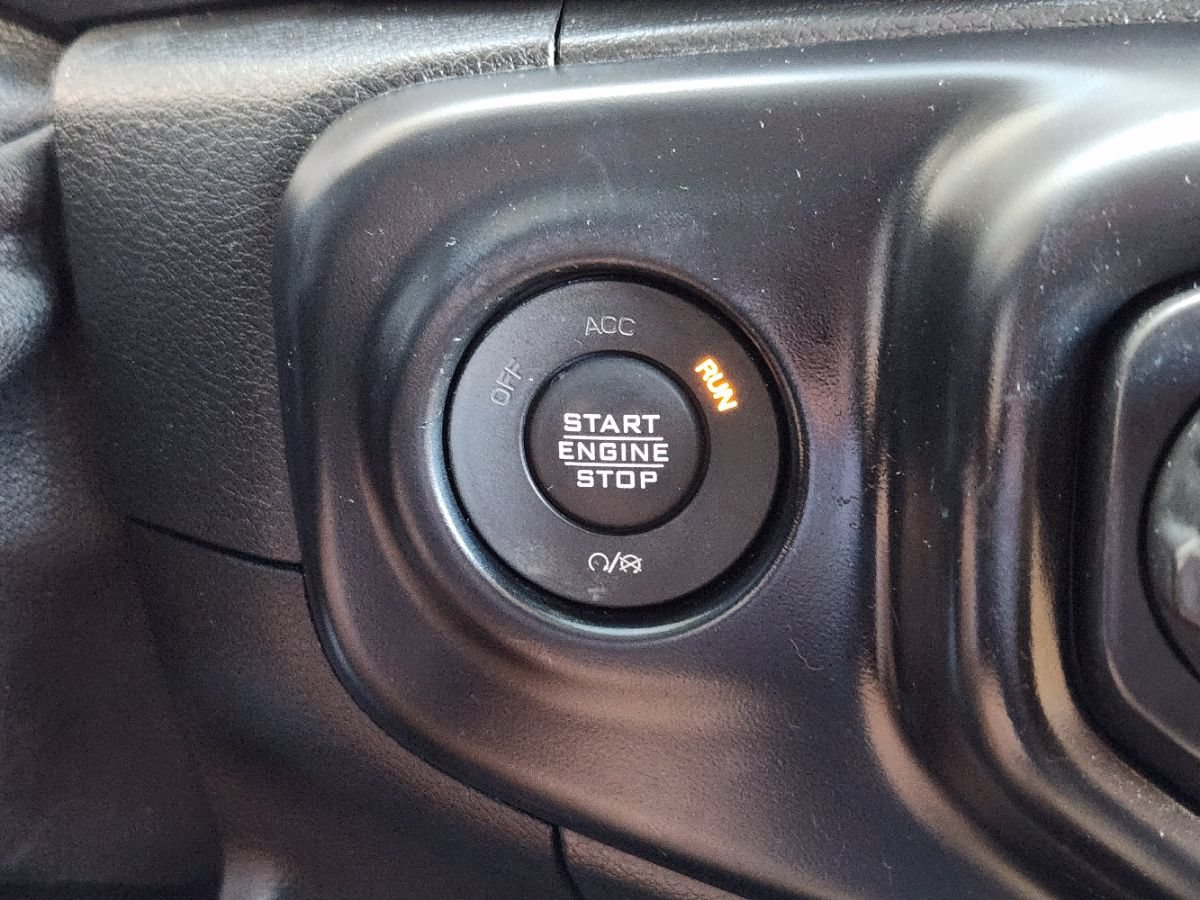 Used 2021 Jeep Wrangler Unlimited Sport AWD/4WD image 39
