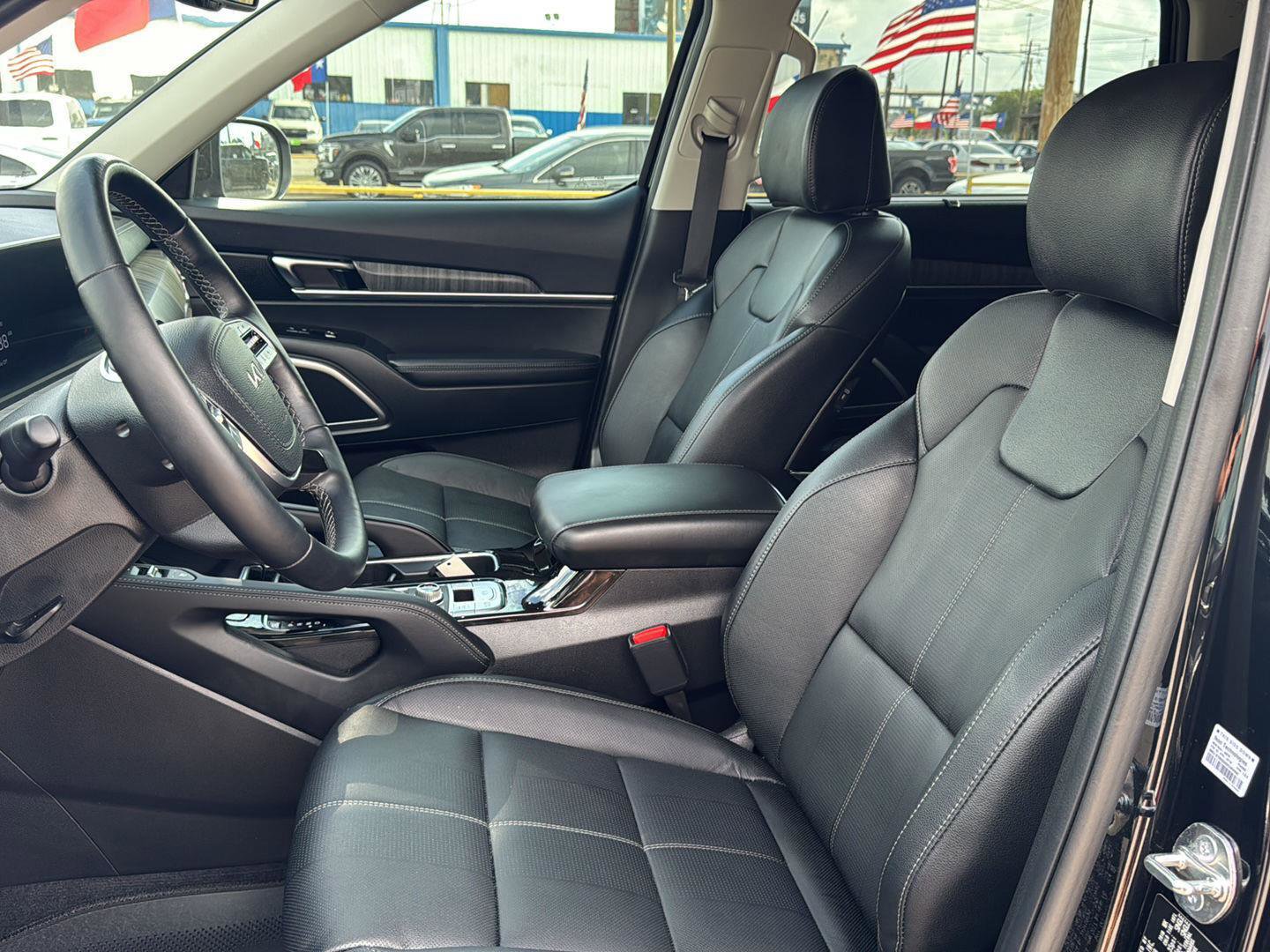 Used 2025 Kia Telluride EX AWD/4WD image 12
