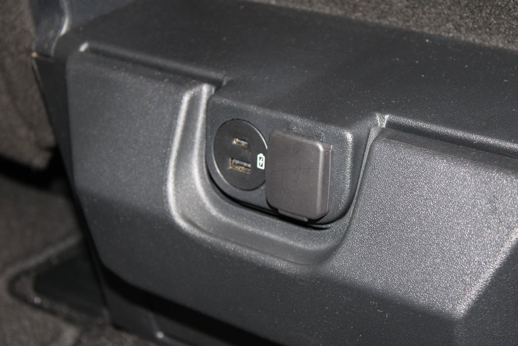 Used 2022 Ford F150 Lariat w/ Equipment Group 501A Mid image 36