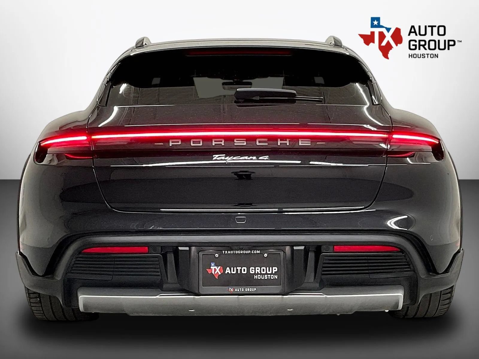 Used 2023 Porsche Taycan 4 Cross Turismo AWD/4WD image 6