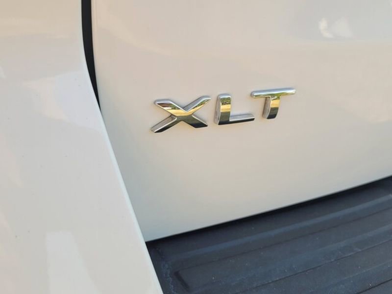 Used 2024 Ford Expedition XLT image 12