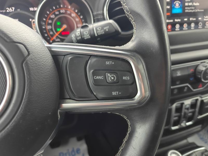Used 2019 Jeep Wrangler Unlimited Sahara AWD/4WD image 24