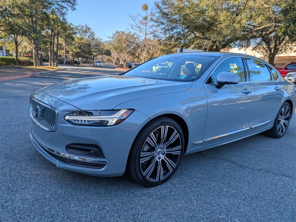 Used 2025 Volvo S90 B6 Plus image 8