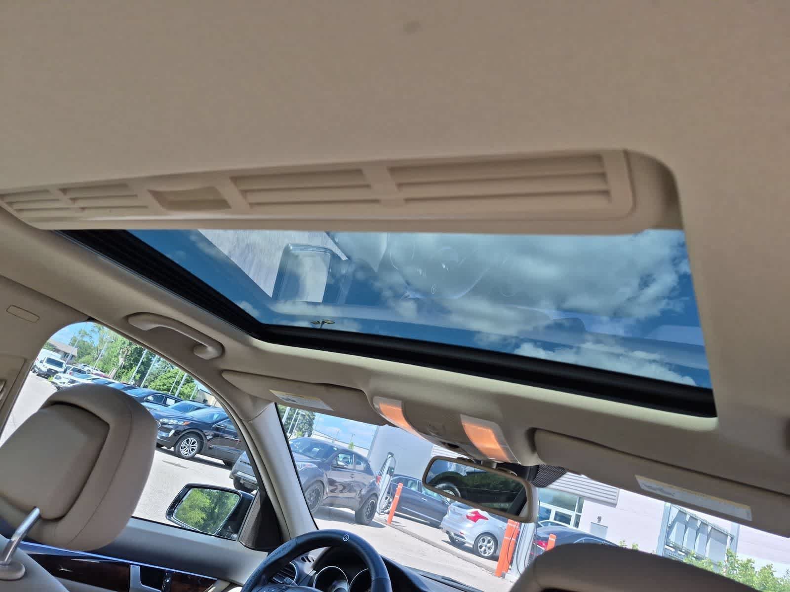Used 2012 Mercedes-Benz C 300 4MATIC Sedan image 22