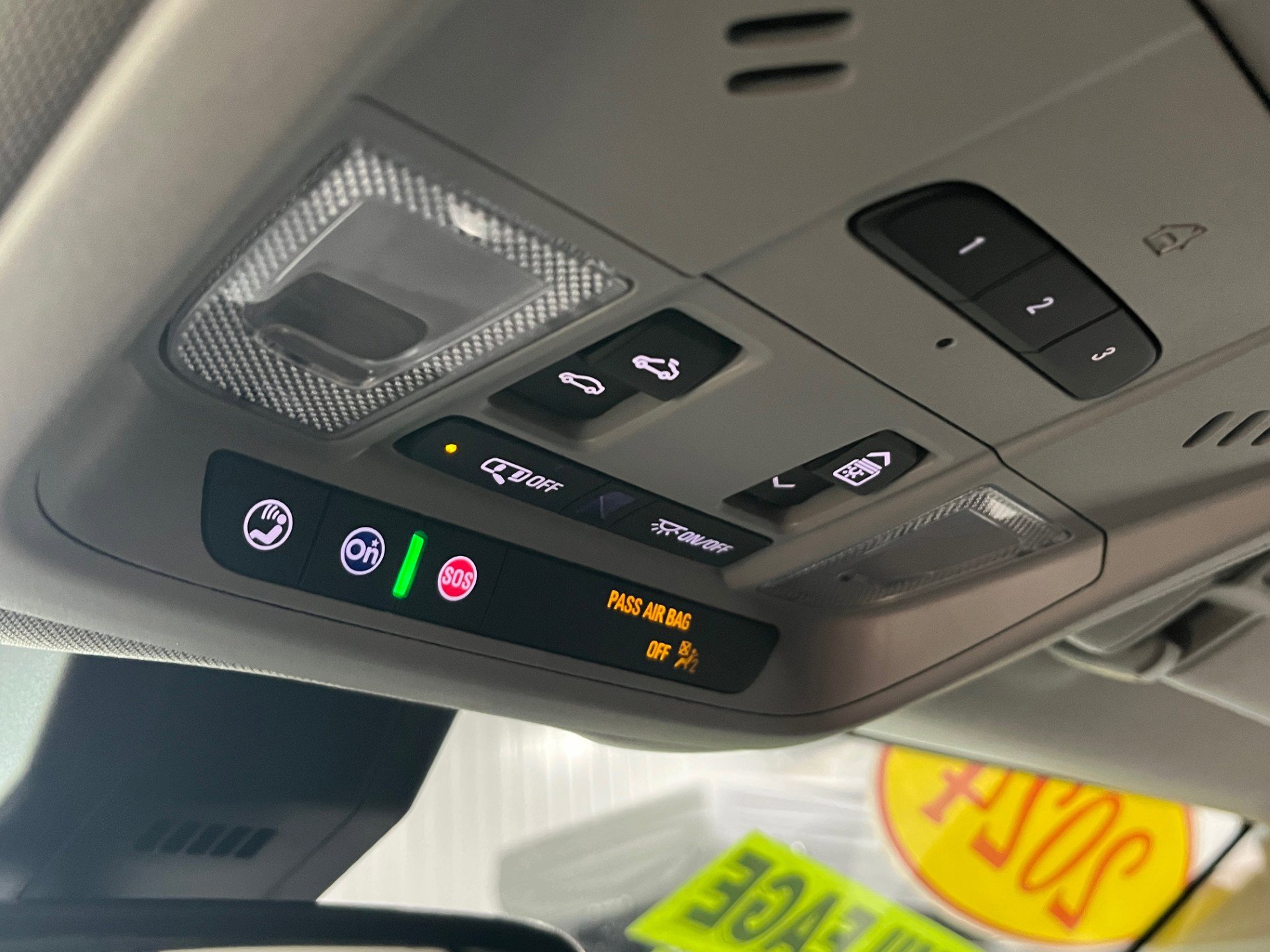 Certified 2024 GMC Terrain SLT w/ Infotainment Package II image 16