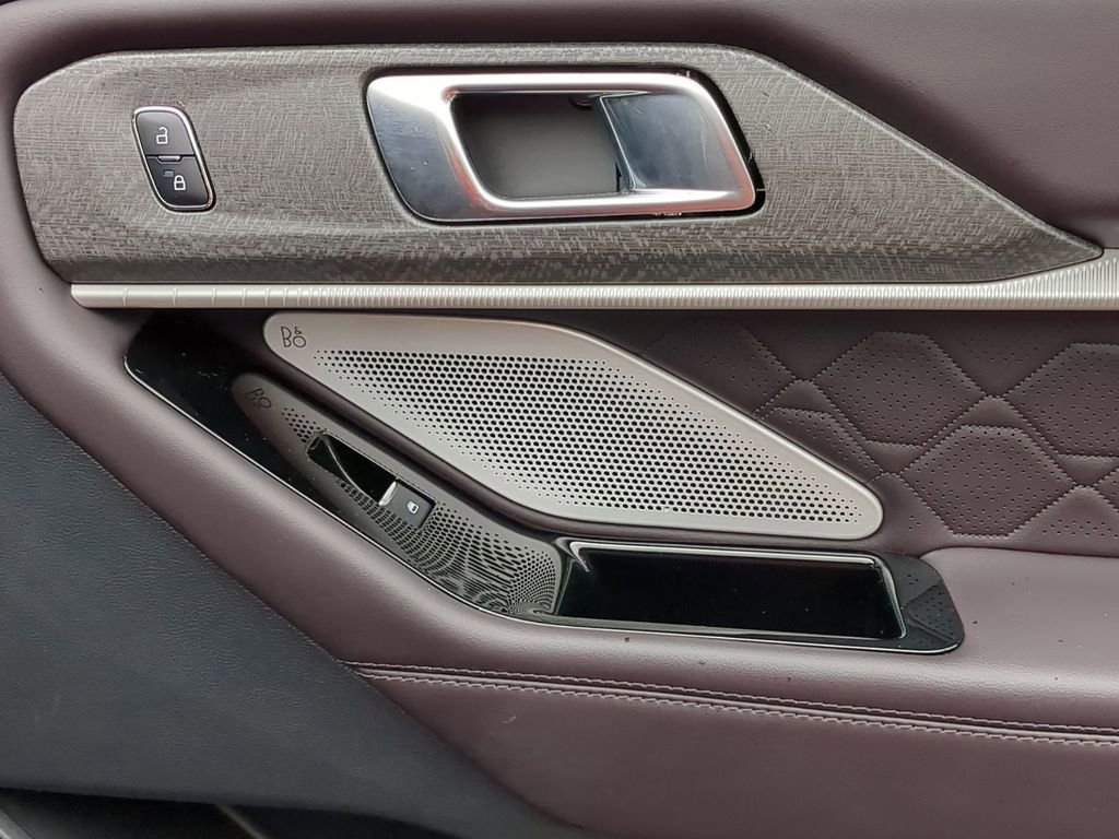 Used 2025 Ford Explorer Platinum w/ LUX Leather Package image 37