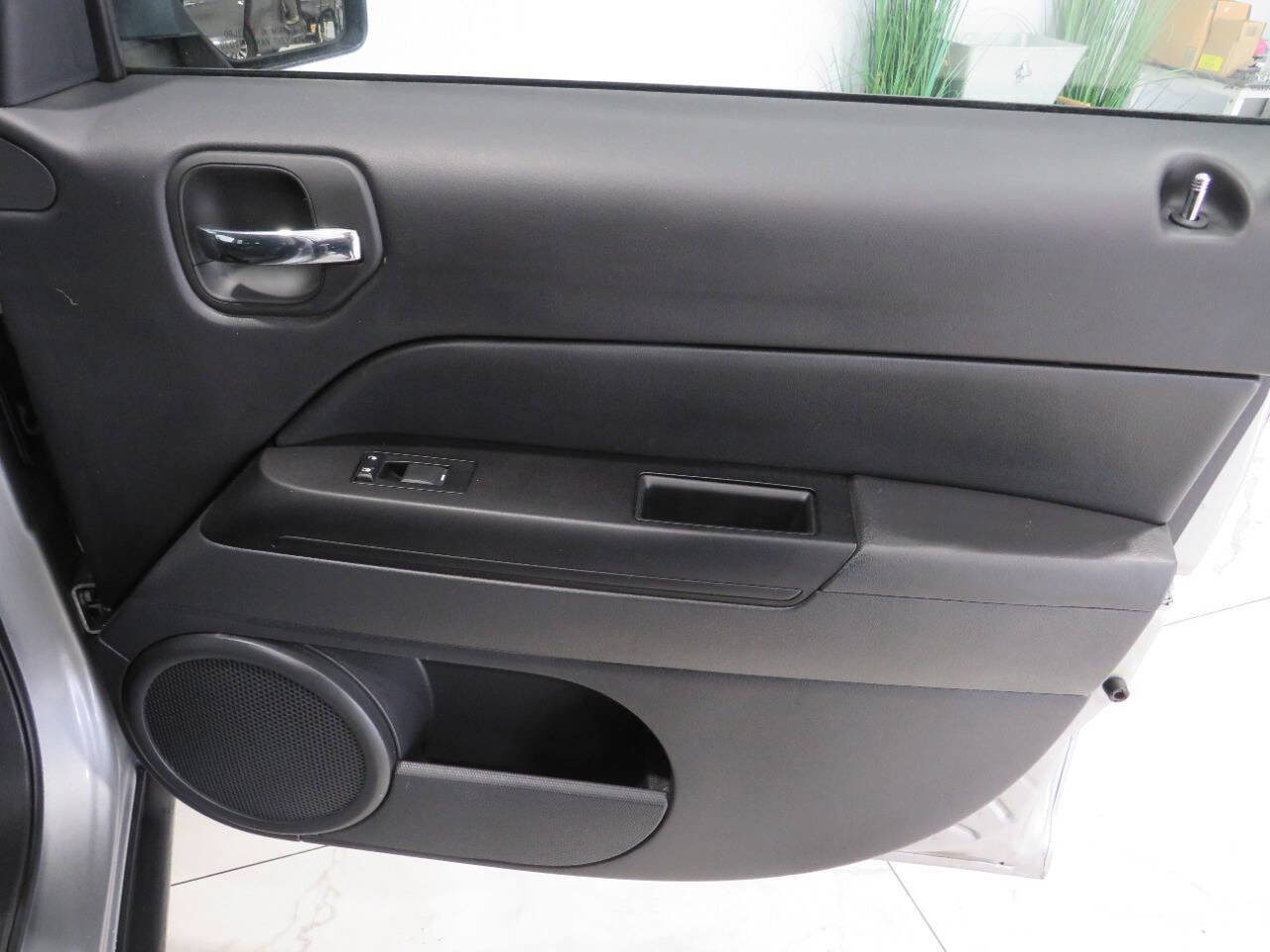 Used 2017 Jeep Patriot Sport w/ Power Value Group image 21