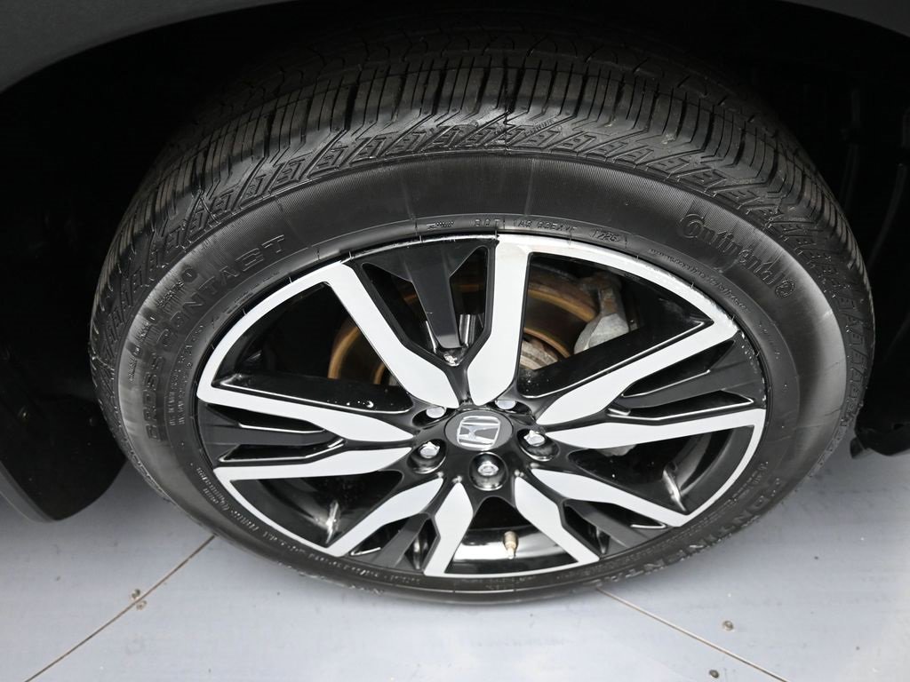 Certified 2022 Honda Pilot Touring image 13