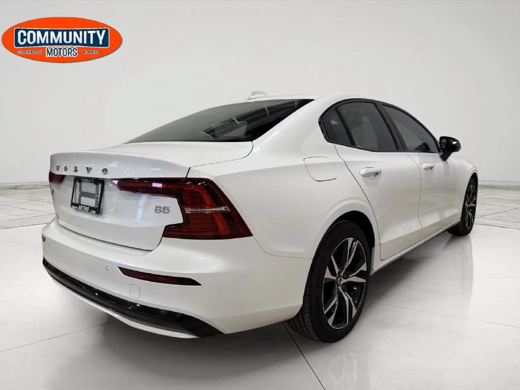Used 2025 Volvo S60 B5 Core FWD image 7
