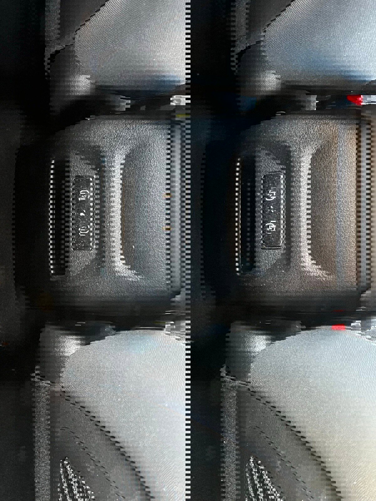 Certified 2025 Hyundai Venue SEL image 18