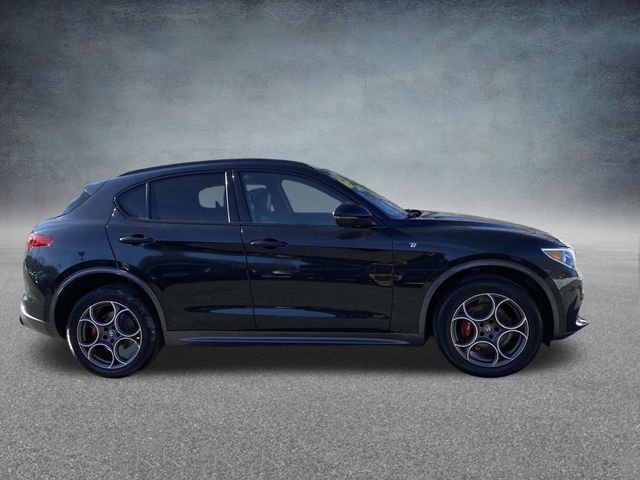 Used 2022 Alfa Romeo Stelvio Ti w/ Active Assist Plus Package image 5