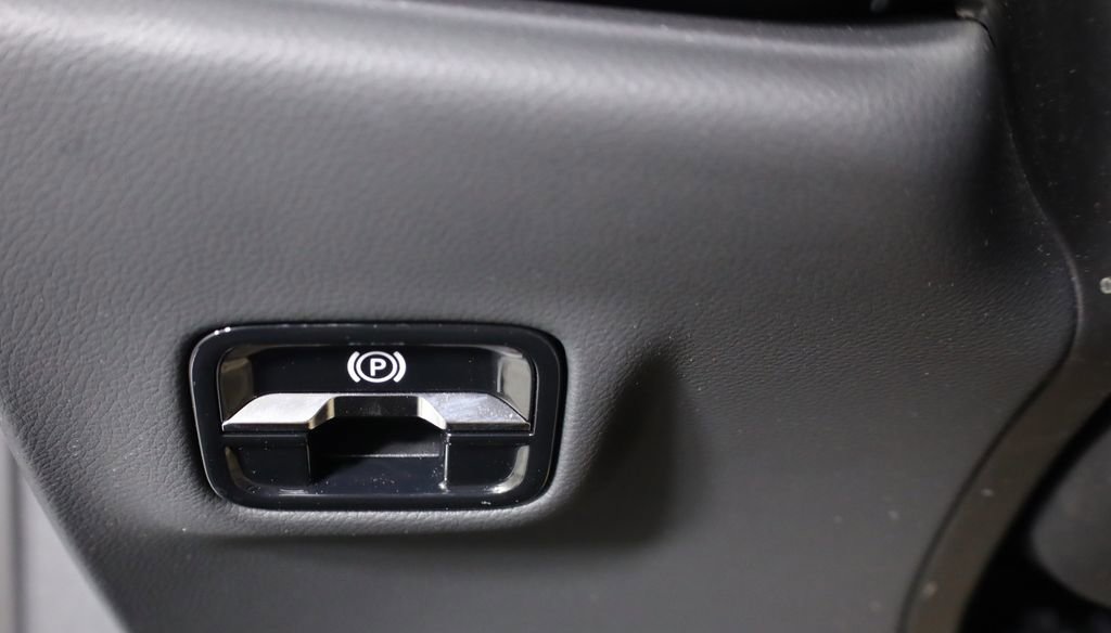Certified 2026 Mercedes-Benz E 350 4MATIC Sedan image 12