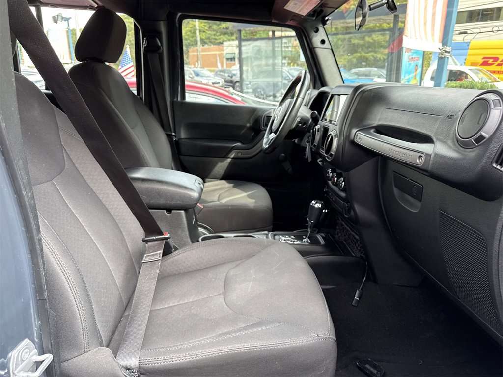 Used 2017 Jeep Wrangler Unlimited Sport w/ Connectivity Group image 25