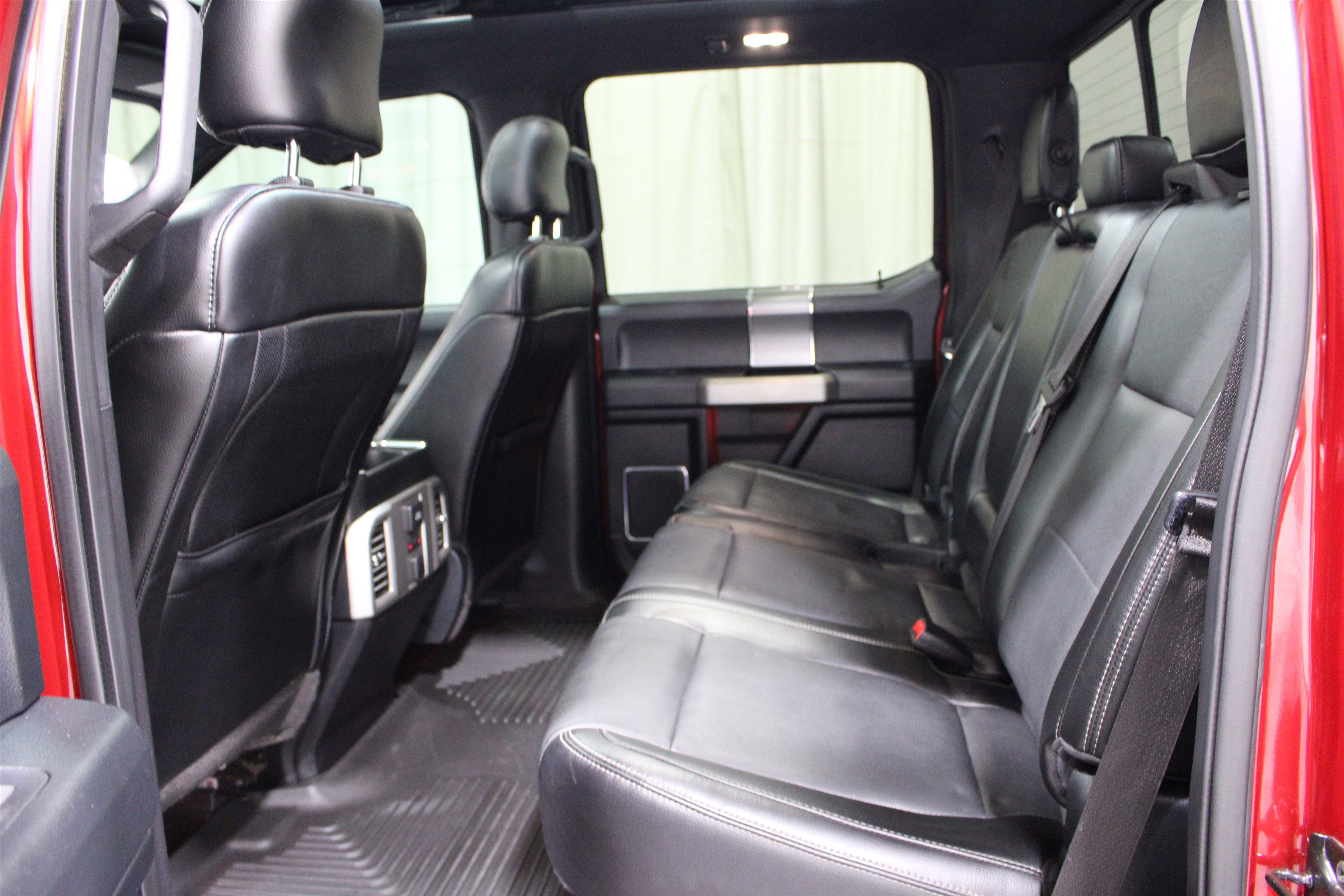 Used 2015 Ford F150 Lariat w/ Equipment Group 502A Luxury image 20