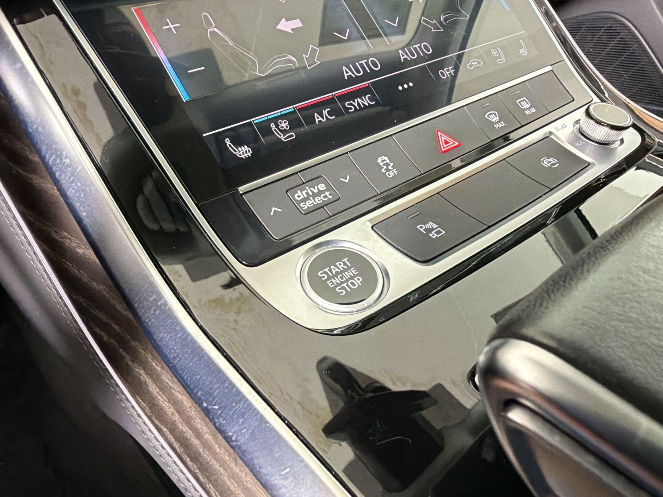 Certified 2023 Audi Q7 2.0T Premium Plus image 16