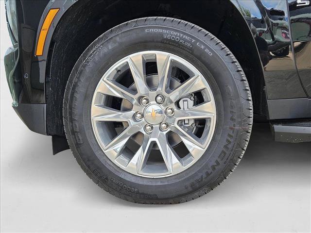 New 2026 Chevrolet Suburban Premier image 10